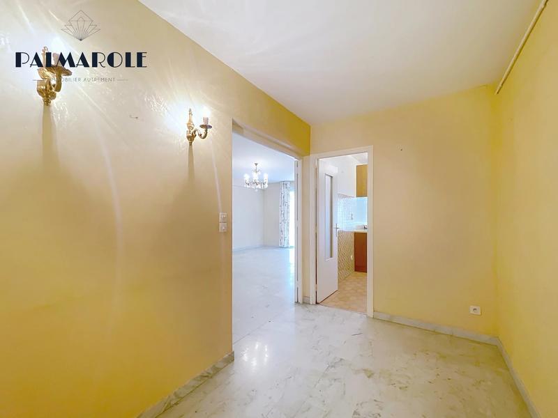 Appartement - 93 m² - 4 pièces