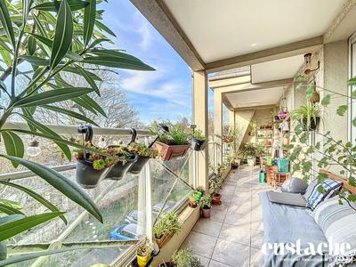 Appartement - 83 m² - 3 pièces