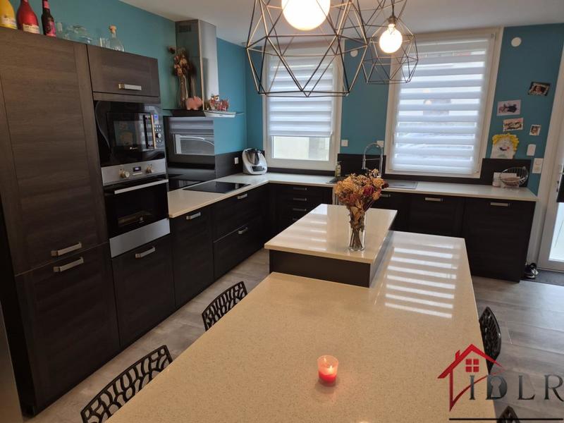 Maison - 175 m² - 7 pièces