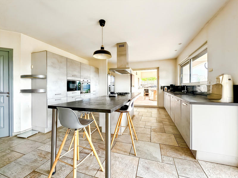 Maison - 170 m² - 4 pièces