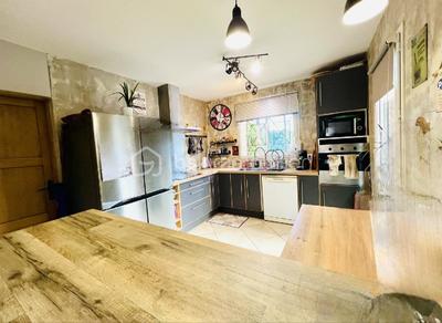 Maison traditionnelle - 107 m² - 5 pièces