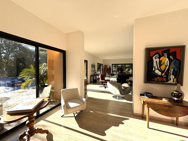 Villa - 200 m² - 5 pièces