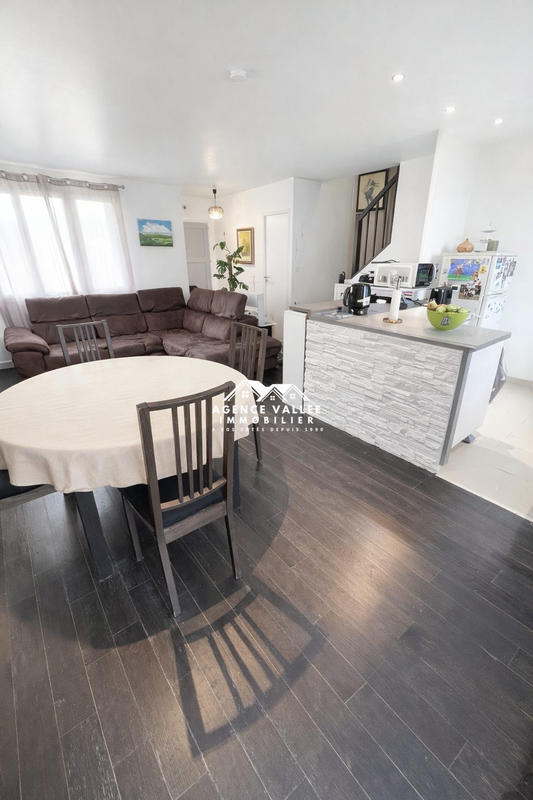 Maison - 83 m² - 4 pièces