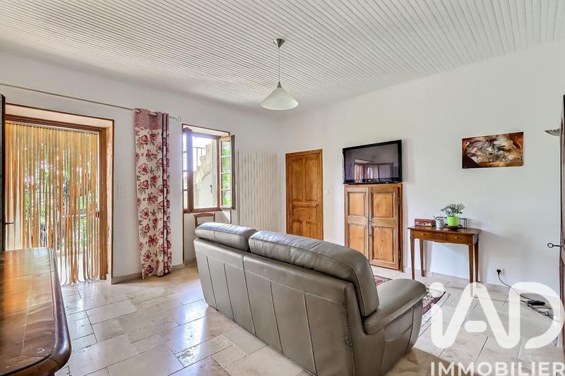 Maison - 282 m² - 9 pièces