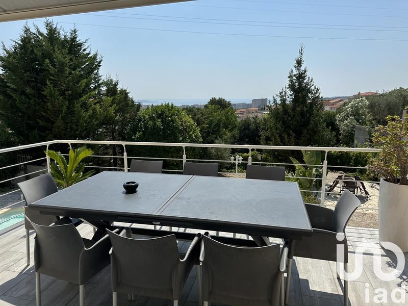 Maison - 159 m² - 5 pièces