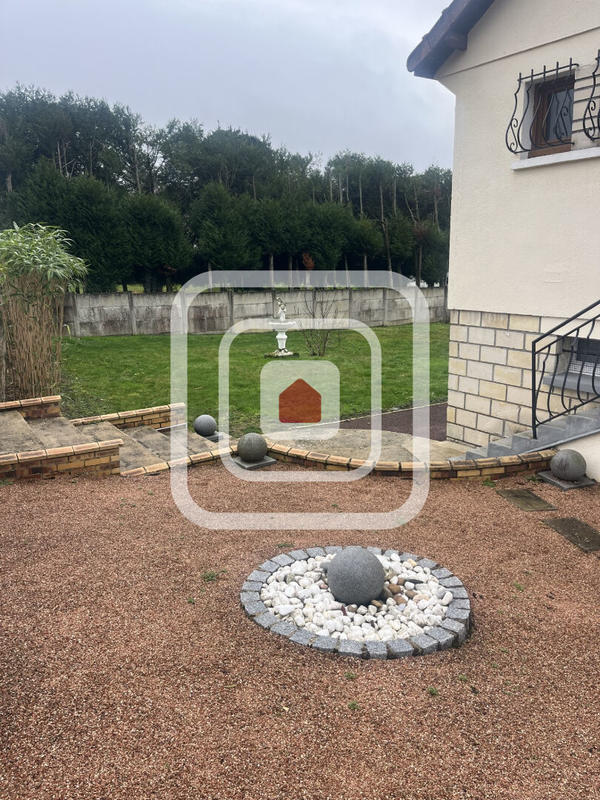 Maison - 141 m² - 6 pièces