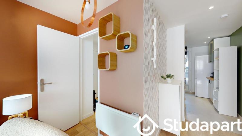 Chambre - 11 m² - 1 pièce