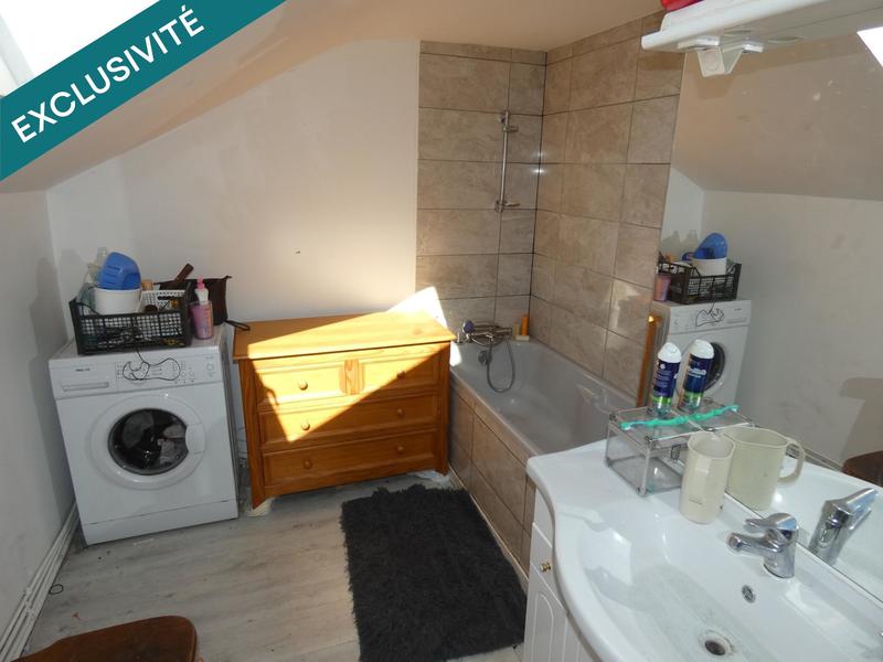 Maison - 241 m² - 13 pièces