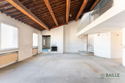 Appartement - 228 m² - 5 pièces