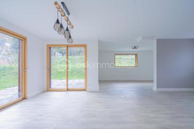 Maison - 141 m² - 6 pièces