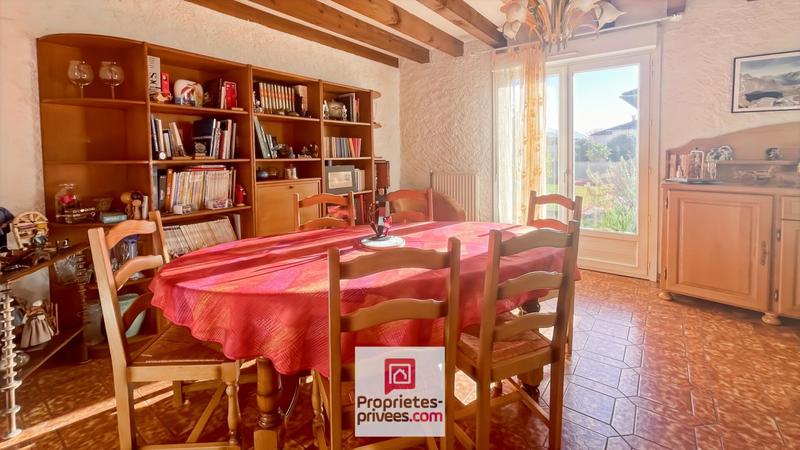 Maison - 195 m² - 7 pièces