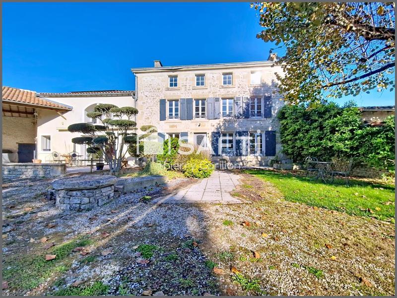 Maison - 262 m² - 7 pièces