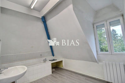 Maison - 107 m² - 6 pièces