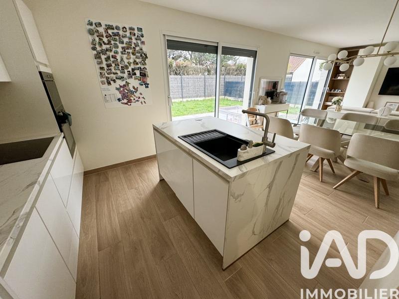 Maison - 142 m² - 6 pièces