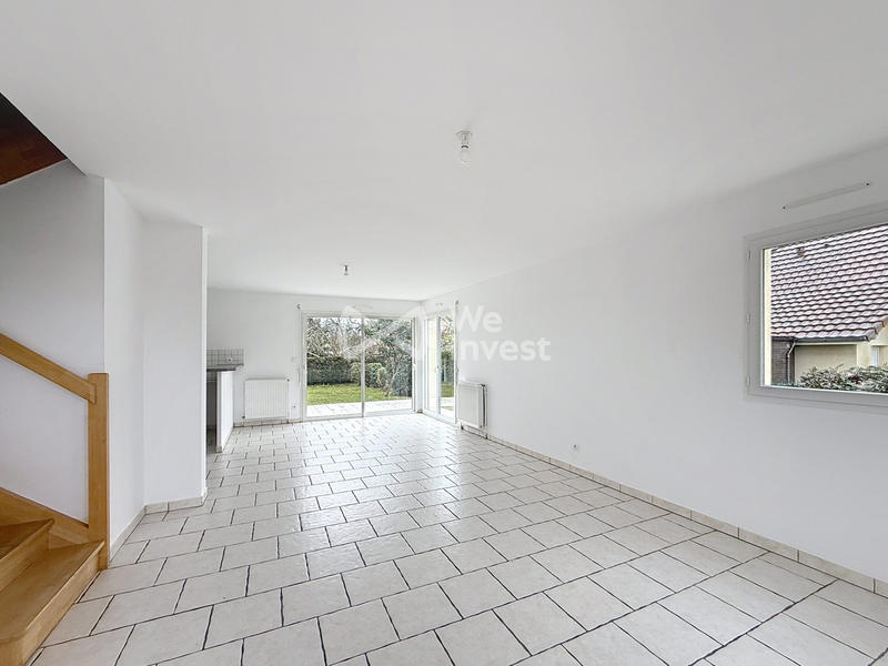 Maison - 90 m² - 4 pièces
