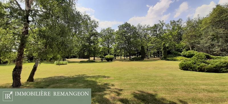 Demeure - 399 m² - 8 pièces