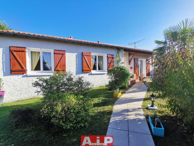 Maison - 95 m² - 6 pièces