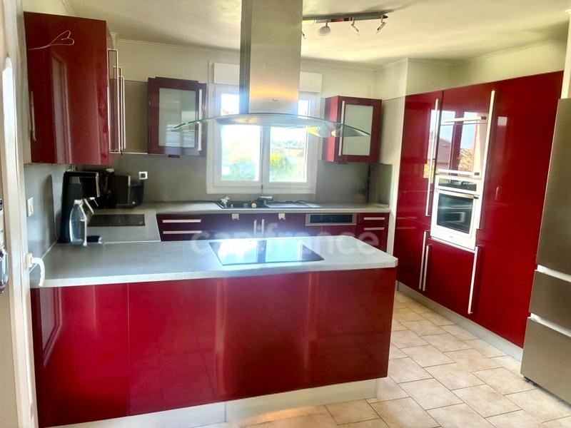 Maison - 167 m² - 7 pièces