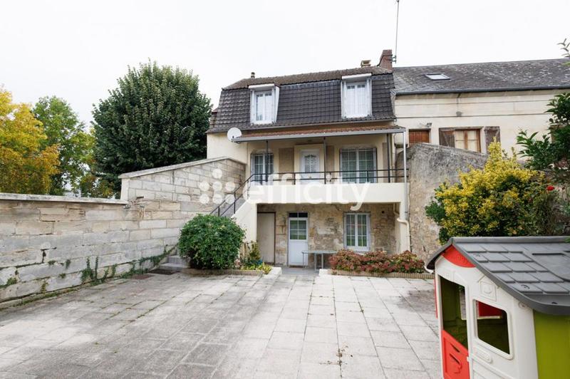 Maison - 117 m² - 8 pièces