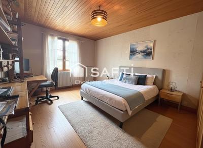 Maison - 184 m² - 5 pièces