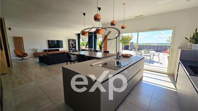 Villa - 268 m² - 7 pièces