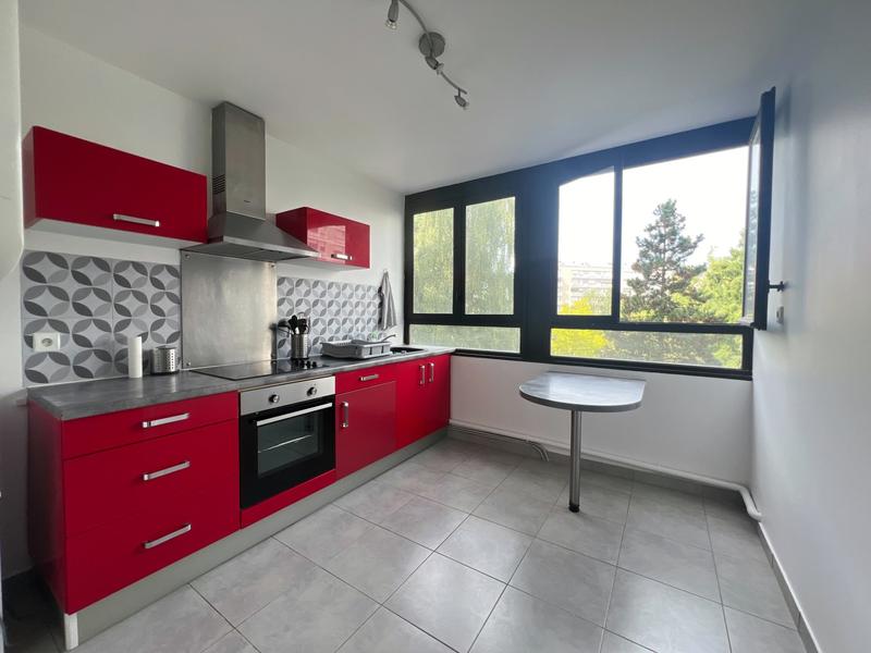 Appartement - 85 m² - 4 pièces