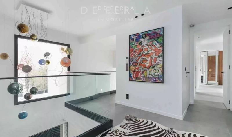 Villa - 380 m² - 8 pièces