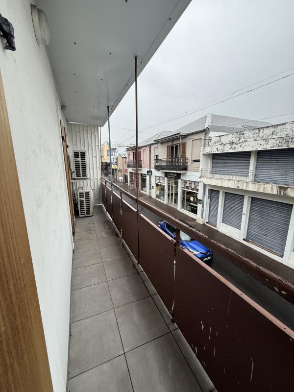 Appartement - 200 m² - 6 pièces