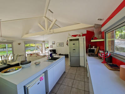 Maison - 140 m² - 5 pièces