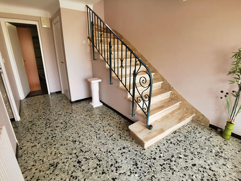 Villa - 185 m² - 6 pièces