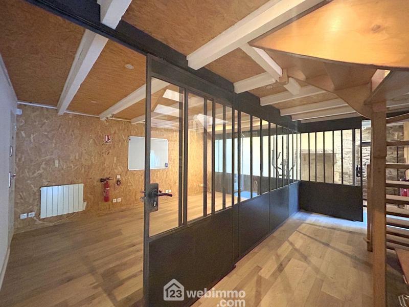 Appartement - 166 m² - 2 pièces