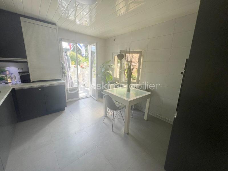 Pavillon - 150 m² - 6 pièces