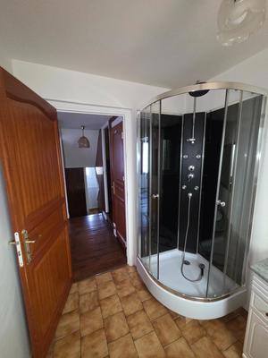 Maison - 101 m² - 4 pièces