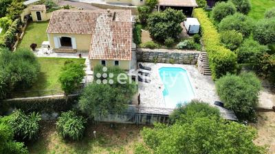 Villa - 134 m² - 5 pièces