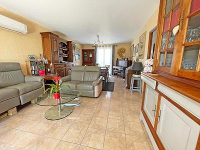 Maison - 166 m² - 4 pièces