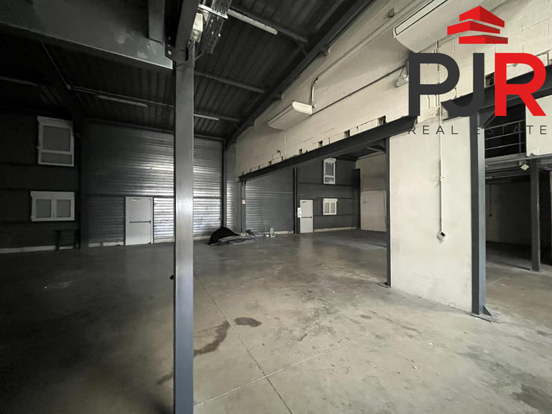 Local d'activités - 267 m²