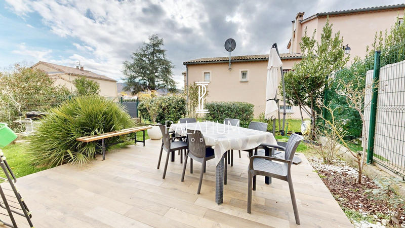 Maison contemporaine - 85 m² - 4 pièces