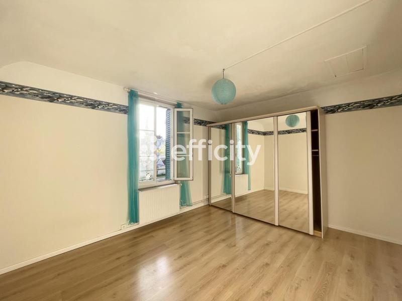 Maison - 114 m² - 7 pièces