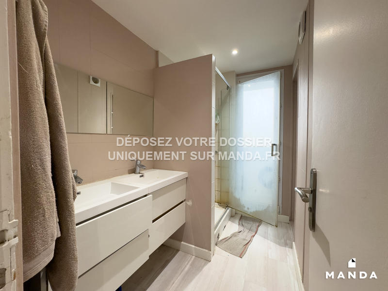 Chambre - 10 m² - 5 pièces