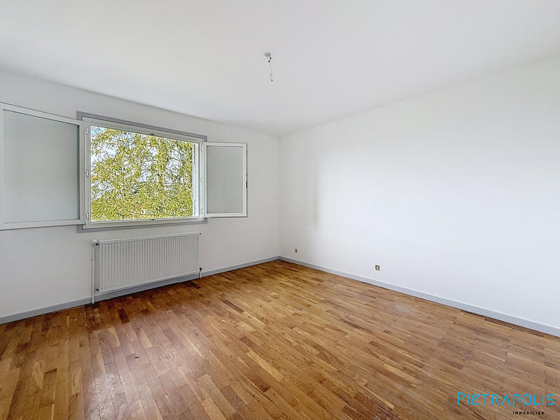 Maison - 175 m² - 6 pièces