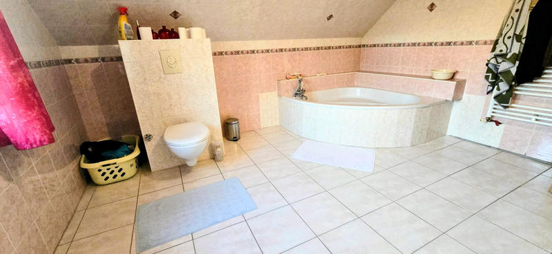 Maison - 190 m² - 6 pièces