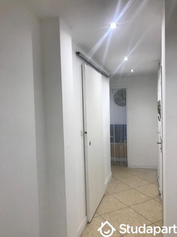 Chambre - 9 m² - 1 pièce