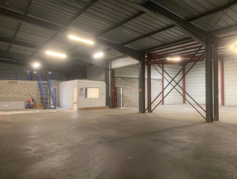 Local commercial - 1 000 m²