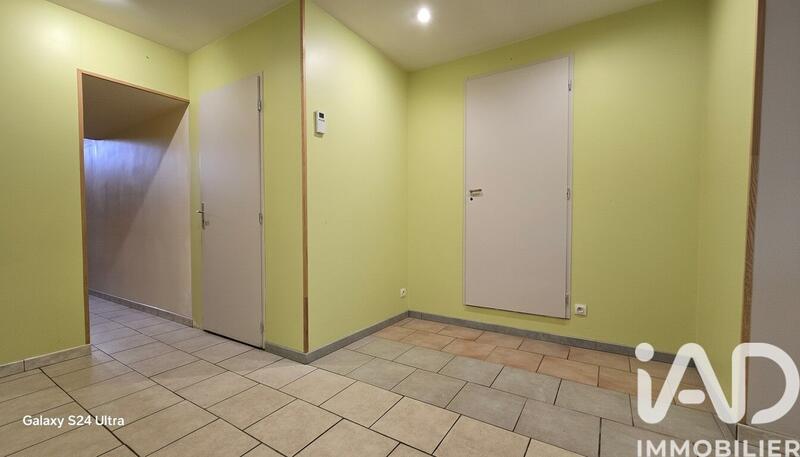 Maison - 237 m² - 10 pièces