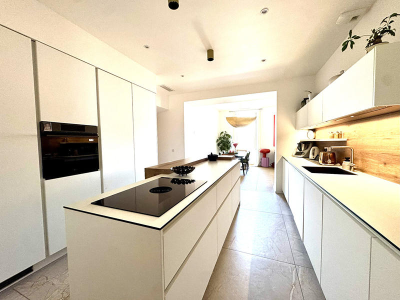 Appartement - 100 m² - 4 pièces