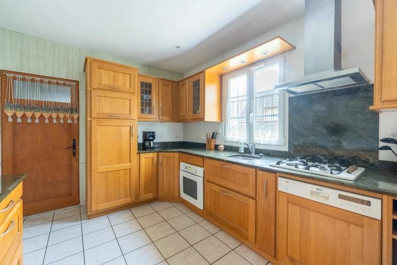 Maison - 123 m² - 6 pièces