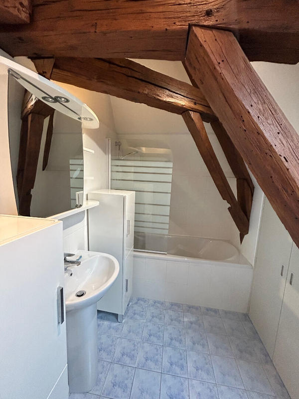 Maison - 203 m² - 7 pièces