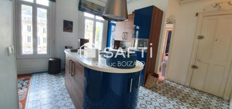 Appartement - 163 m² - 7 pièces