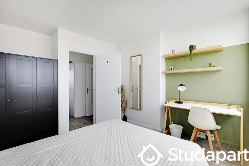 Chambre - 10 m² - 1 pièce