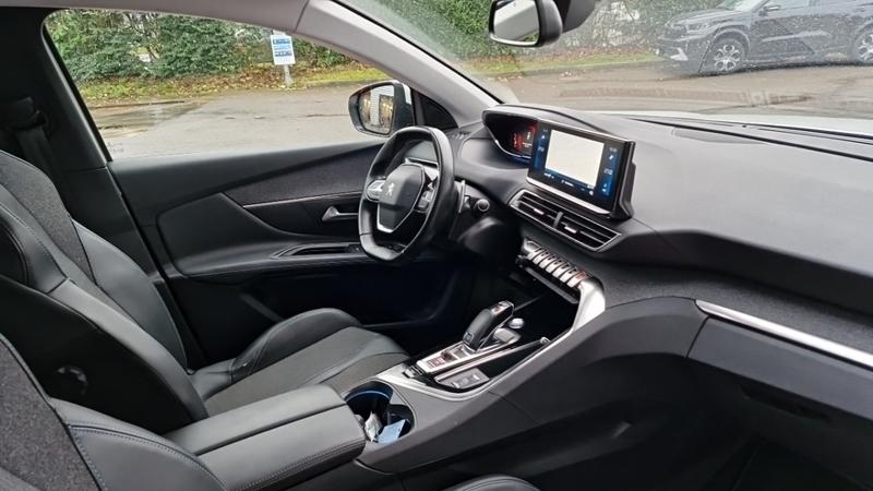 Peugeot 3008 Bluehdi 130ch Ss Eat8 Allure Pack